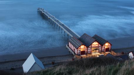 Evening Tranquility at Ocean Pier wallpaper