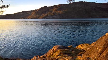 Serenity of Bergen's Coastal Beauty wallpaper