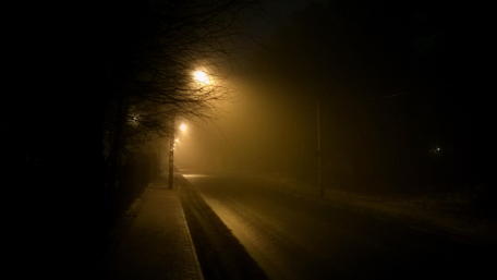 Mysterious Twilight Street Scene wallpaper