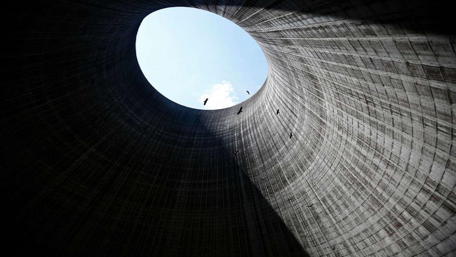 Into the Abyss of the Reactor Tower wallpaper