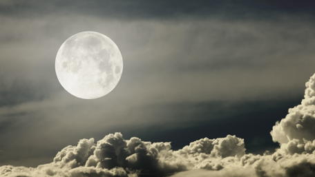 Tranquil Full Moon in a Cloudy Night Sky wallpaper