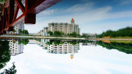 Serene City Reflections in Tranquil Waters wallpaper