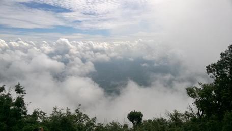 Majestic Clouds Above the Valley wallpaper