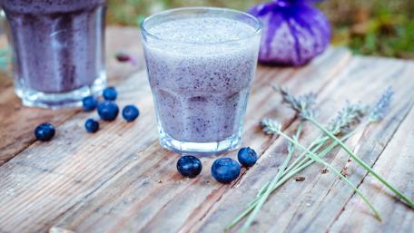 Blueberry Delight in 4K Nature Wallpaper wallpaper
