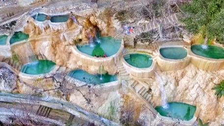 Serene Pools of Tolantongo in Mexico wallpaper