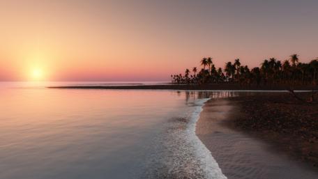 Serene Sunset Over Tranquil Shoreline wallpaper