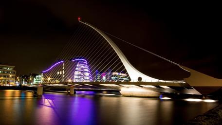 Spectacular Nighttime Cityscape with Bridge View wallpaper
