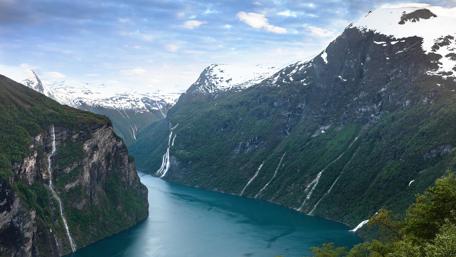 Geiranger Fjord wallpaper