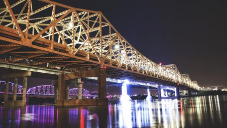 Stunning Night View of Louisville's Great Bridge wallpaper