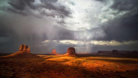 Thunderstorm Over Monument Valley Landscape wallpaper