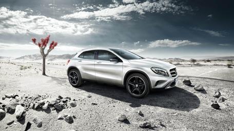 Sleek Silver Mercedes in Desert Dreamscape wallpaper