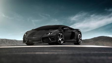 Lamborghini Aventador in Motion wallpaper