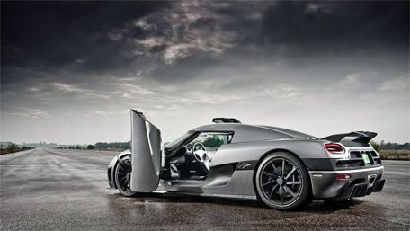 Koenigsegg Agera on an Open Highway wallpaper