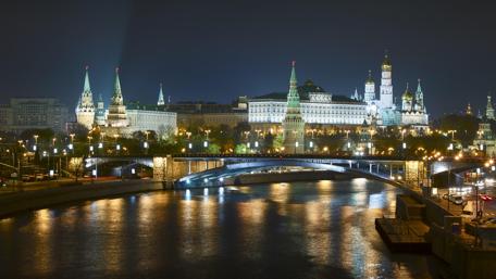 Moscow's Enchanting Nightscape Experience wallpaper