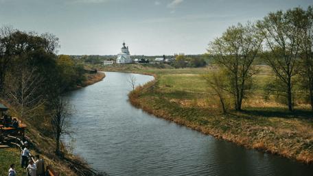 Kamenka River - Suzdal, Russia wallpaper