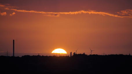 Breathtaking Sunset Over Germany's Horizon wallpaper