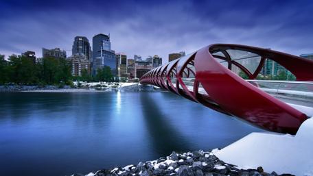 Calgary's Peace Bridge at Dusk wallpaper