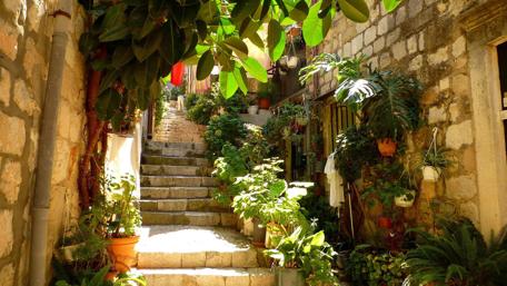 Steps in Dubrovnik wallpaper