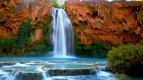 Havasu Falls and its plunge pools wallpaper