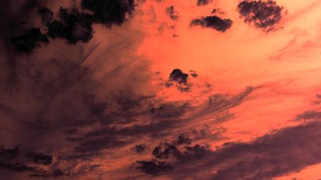 Vibrant Orange Sky at Dusk wallpaper