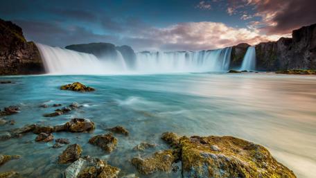Godafoss Waterfall in Iceland in 4K wallpaper