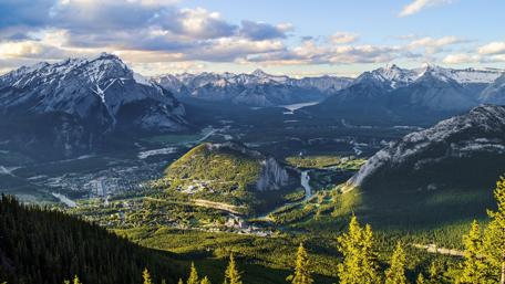 Tunnel Mountain, Banff National Park wallpaper