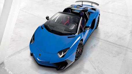 Ultimate Lamborghini Aventador Roadster Experience wallpaper