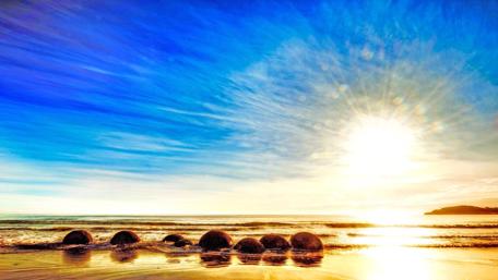 Sunlit Beach Serenity wallpaper
