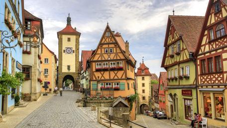 The charming Rothenburg ob der Tauber - Germany wallpaper