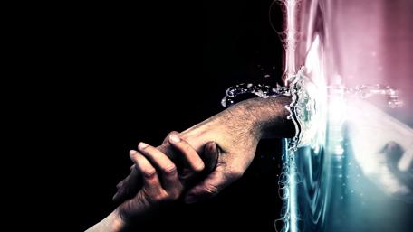 Hand in hand wallpaper