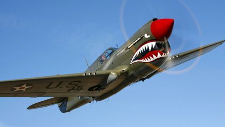 Curtiss P-40 Warhawk wallpaper