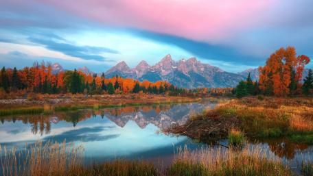 Sunrise at Schwabacher Landing in Grand Teton National Park wallpaper