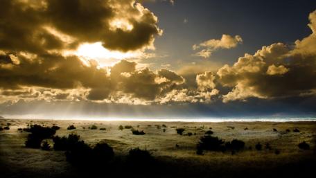 Sunshine above the cloud wallpaper