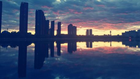 Skyscrapers reflection wallpaper
