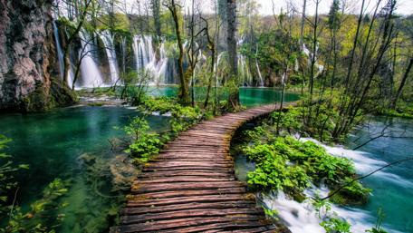 Plitvice Lakes National Park wallpaper