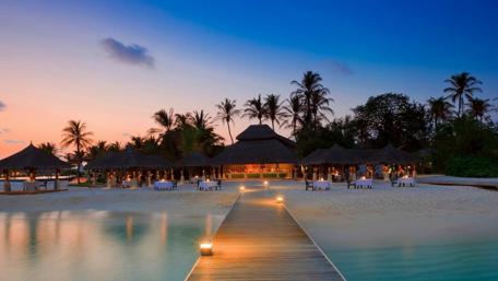 Maldives beach at night wallpaper
