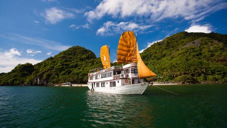 Halong Bay, Vietnam wallpaper