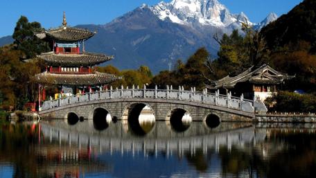 Black Dragon Pool Park, Lijiang, China wallpaper