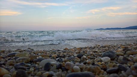 Stony beach wallpaper
