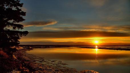 Sunrise in Alaska wallpaper