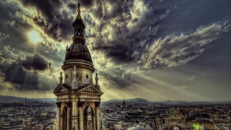 Beautiful tower in Budapest wallpaper