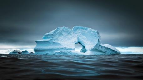 Cierva Cove on the Antarctic Peninsula wallpaper