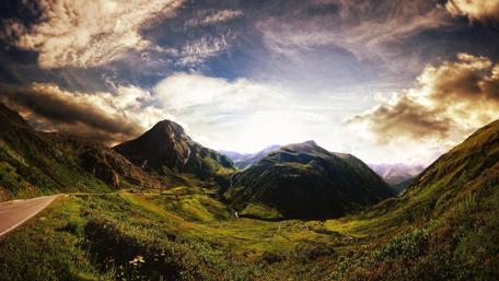Valley scenery wallpaper