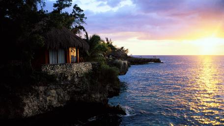 Coast of the Caribbean Sea in Jamaica wallpaper