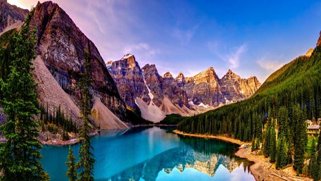 Moraine Lake - Valley of the Ten Peaks ⛰️ wallpaper