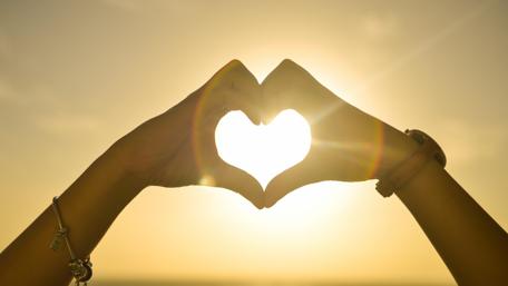 Love heart in the sunset wallpaper