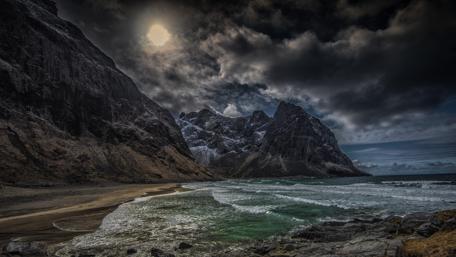 Twilight in Lofoten islands wallpaper