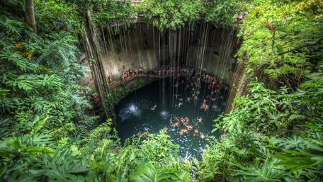 Cenote Ik kil cave, Chichen Itza, Mexico wallpaper