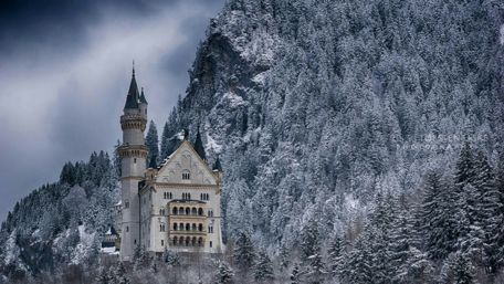 Neuschwanstein Castle wallpaper