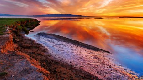 Sunset reflection wallpaper
